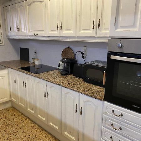 Apartamento Entero Con Terraza En El Centro De Rubí Buitenkant foto