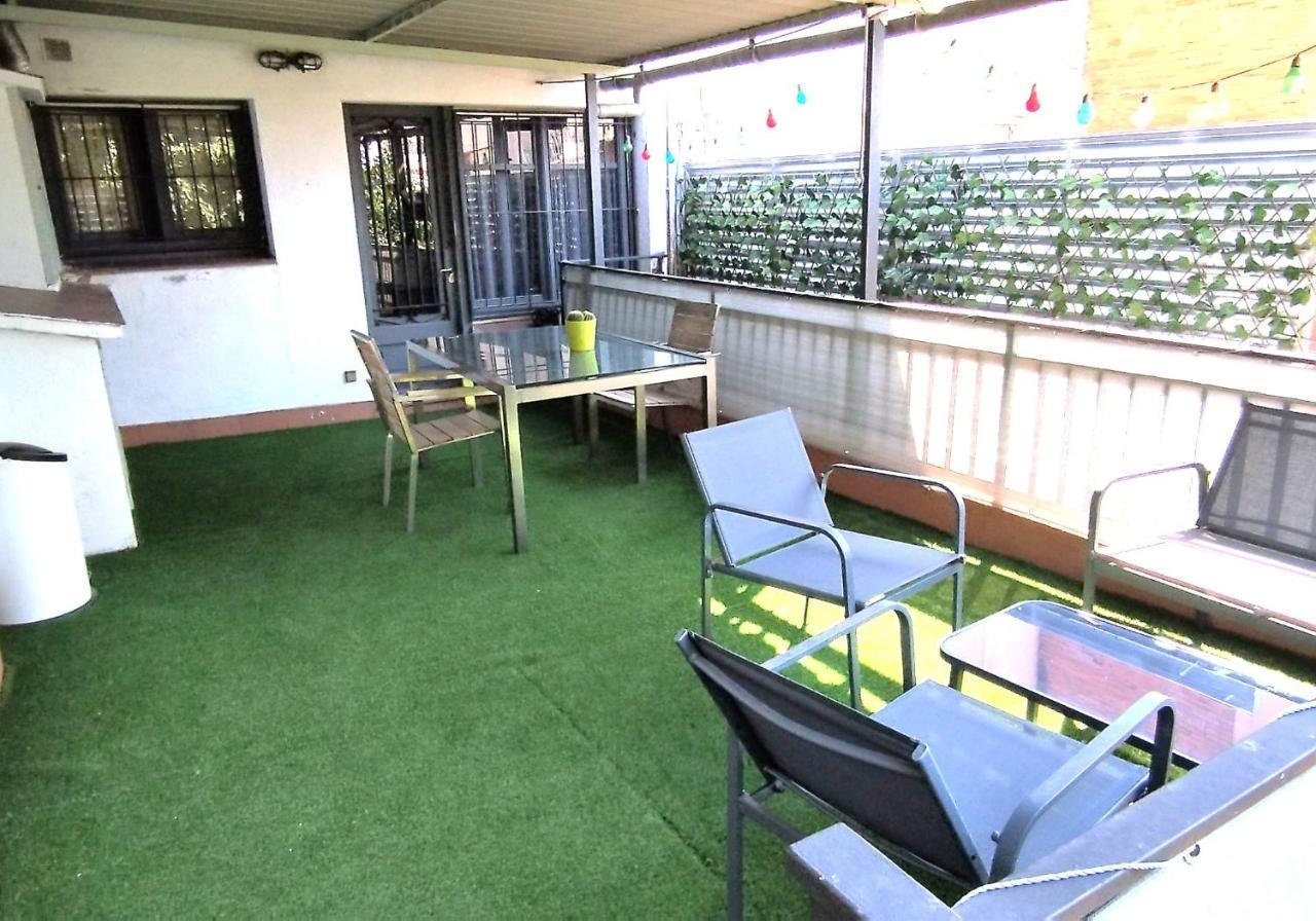 Apartamento Entero Con Terraza En El Centro De Rubí Buitenkant foto