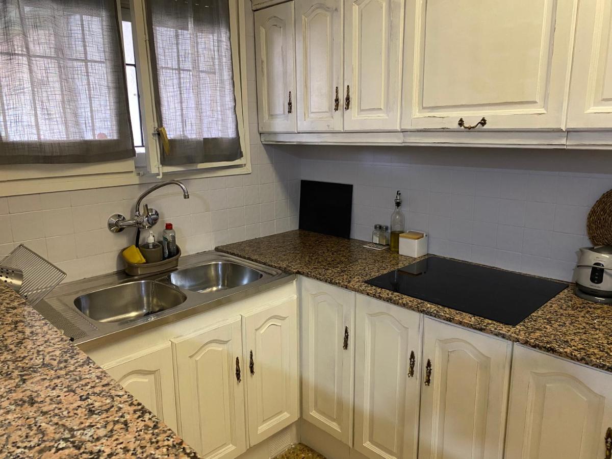 Apartamento Entero Con Terraza En El Centro De Rubí Buitenkant foto